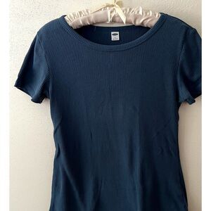 Old Navy Women’s Navy Blue Essential Tee - Size S - Soft & Flattering Mom Staple